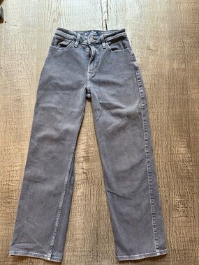 Hollister Women's Ultra-High Rise Dad Jeans in Faded Charcoal - 23 Short